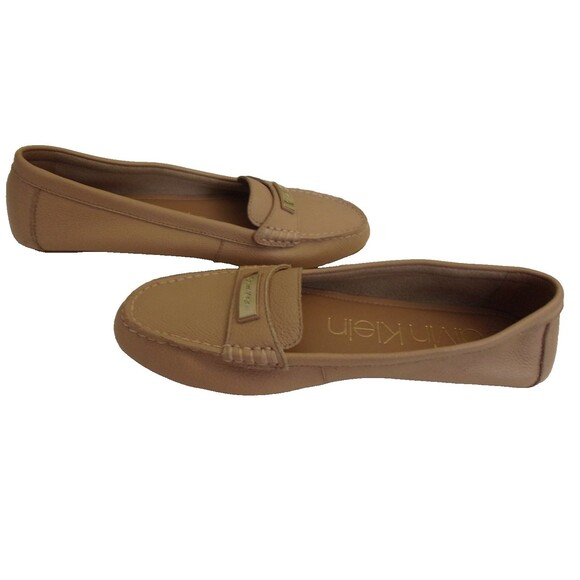Calvin Klein Butter Soft Leather Tan Leta Loafers Size 10 Logo Plate Rubber Sole - Picture 4 of 6